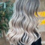 تصویر 0 زیبایی وآرایشی رنگ و لایت