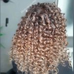 تصویر 4 میکاپ و شینیون ٬ اصلاح ابرو و آرایش دائم صورت