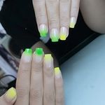 تصویر 0 کاشت ناخن(سالن نقره نگار)