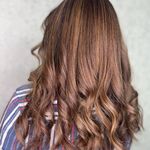 تصویر 1 سالن و آموزشگاه مراقبت و زیبایی صورتی