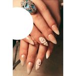 تصویر 1 سالن زیبایی خدمات کاشت ناخن و بافت مو