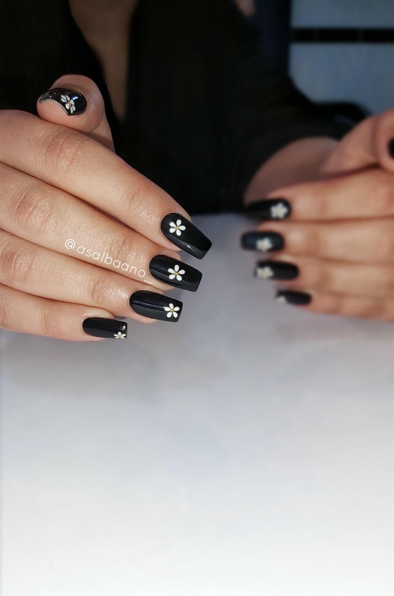 ناخن کاری عسل بانو