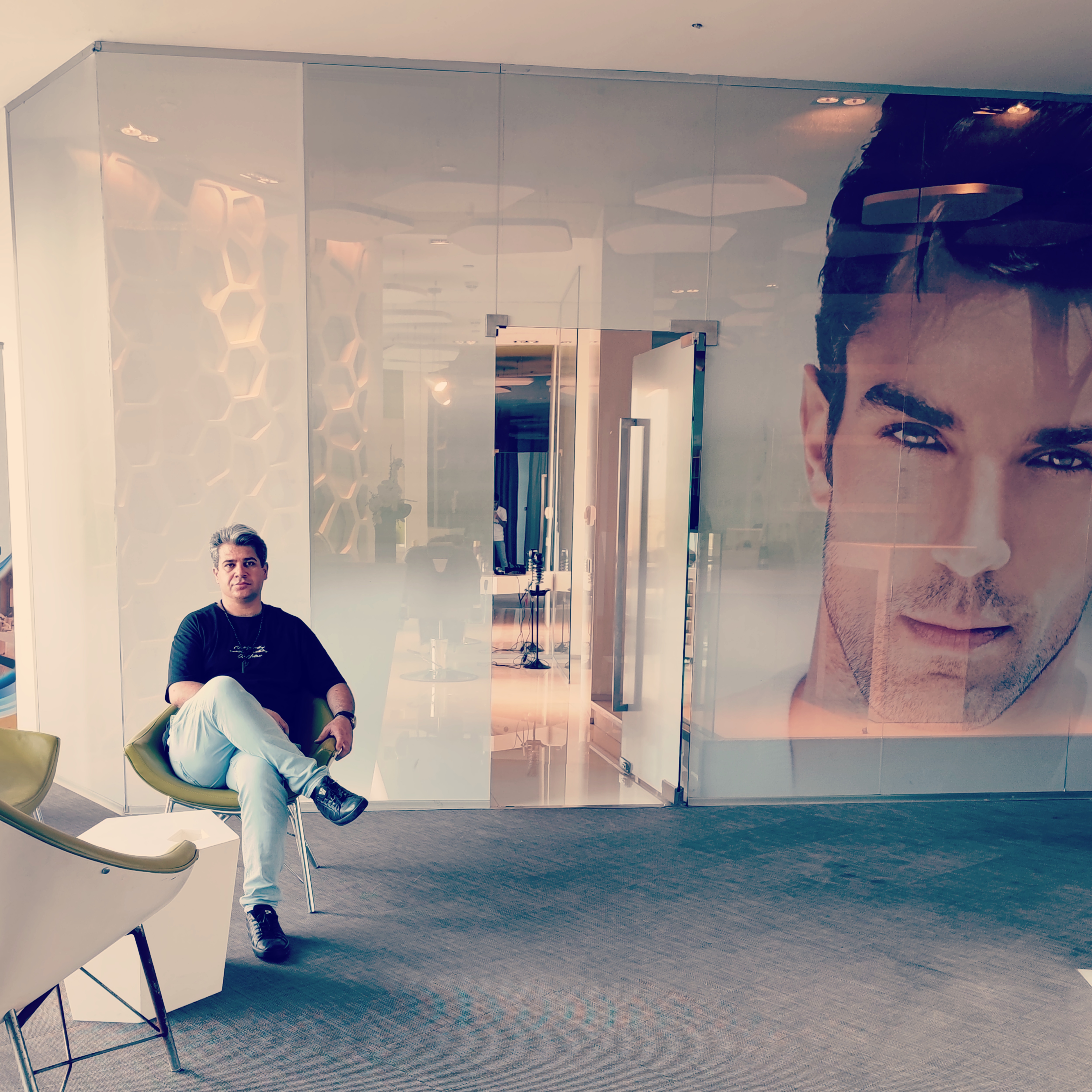 آرایشگاه مردانه کافه مو