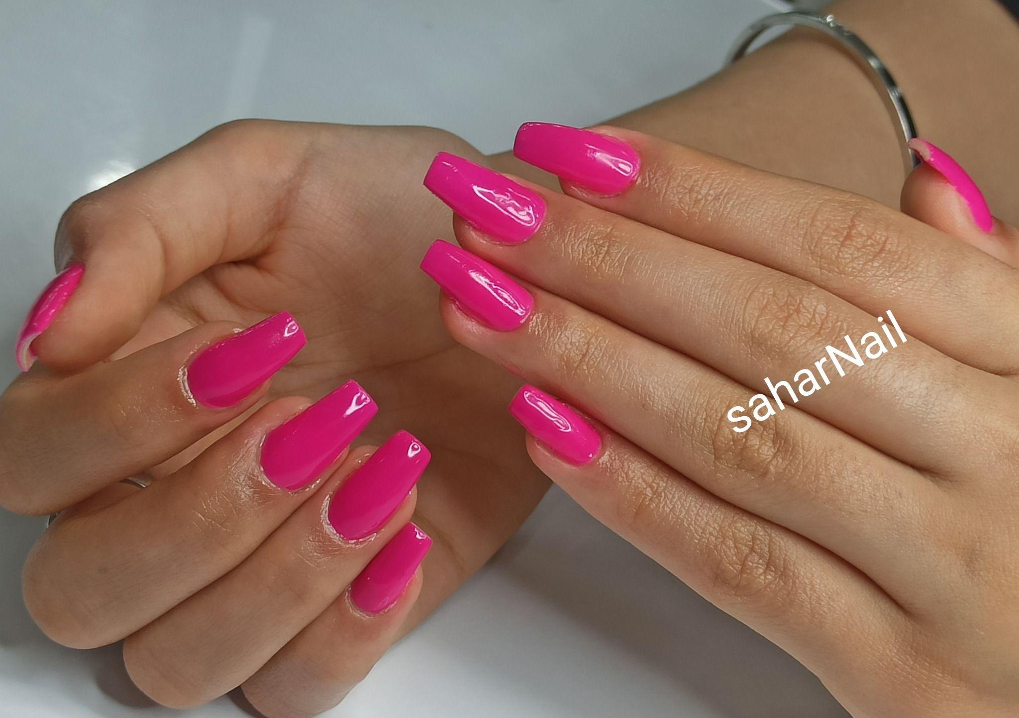 خدمات کاشت ناخن افکت