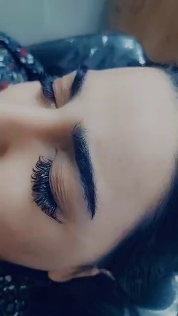 آرایشگاه و آموزشگاه هادیسا