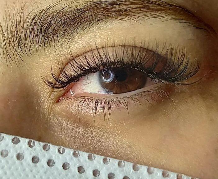 مرکز تخصصی ناخن و رنگ و مش الهام حدادپور