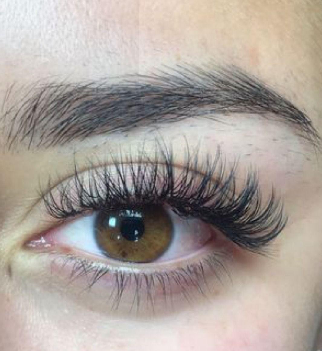 سالن زیبایی و اکشتنشن مژه