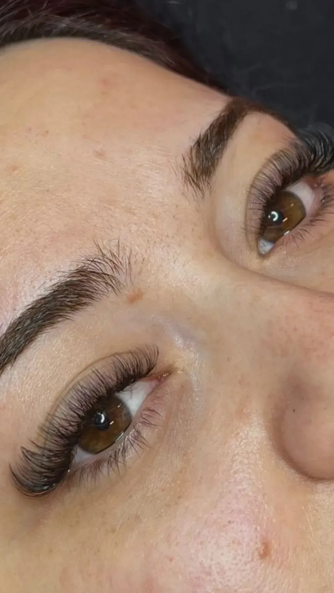 سالن زیبایی و اکشتنشن مژه