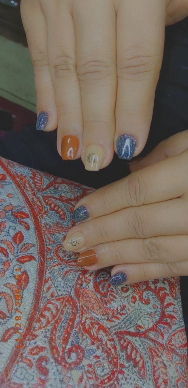 ناخن کار حرفه ای