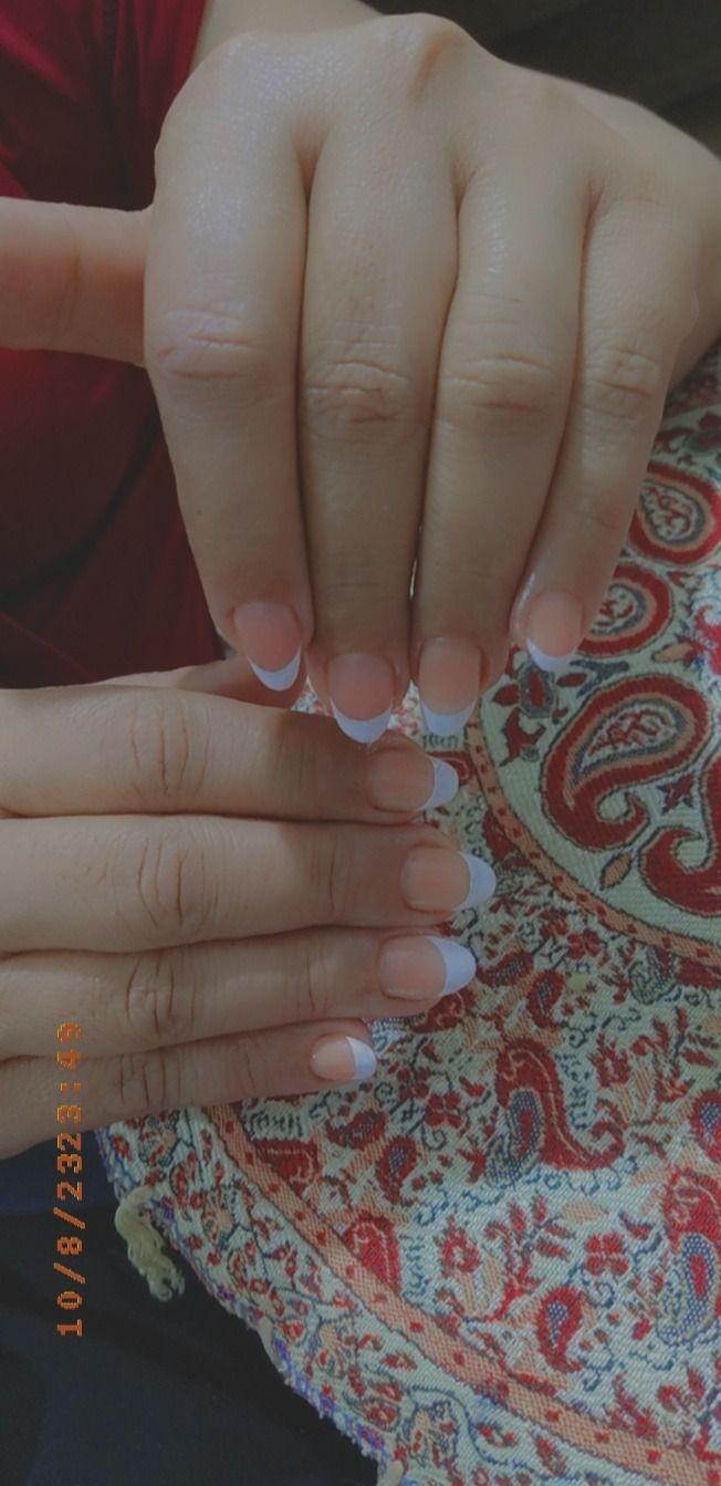 ناخن کار حرفه ای