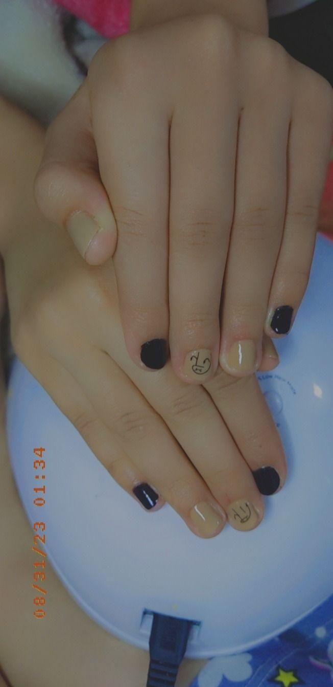 ناخن کار حرفه ای