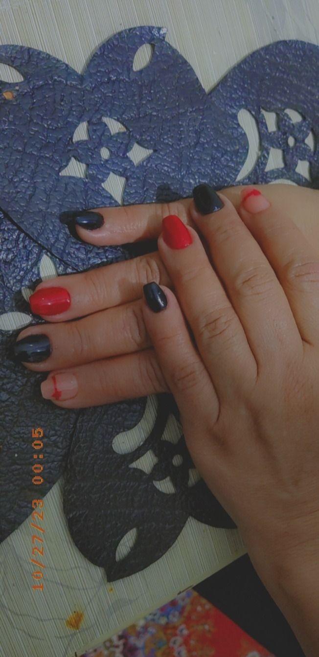 ناخن کار حرفه ای