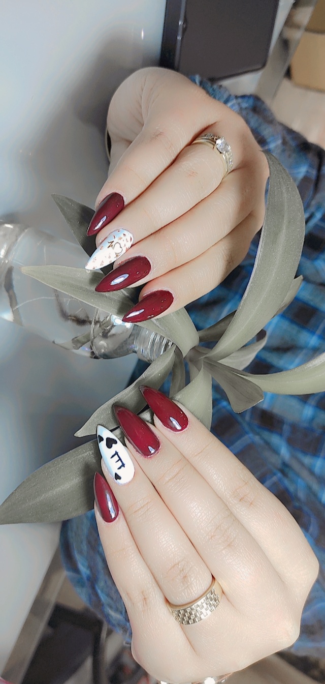 کاشت ناخن(سالن نقره نگار)