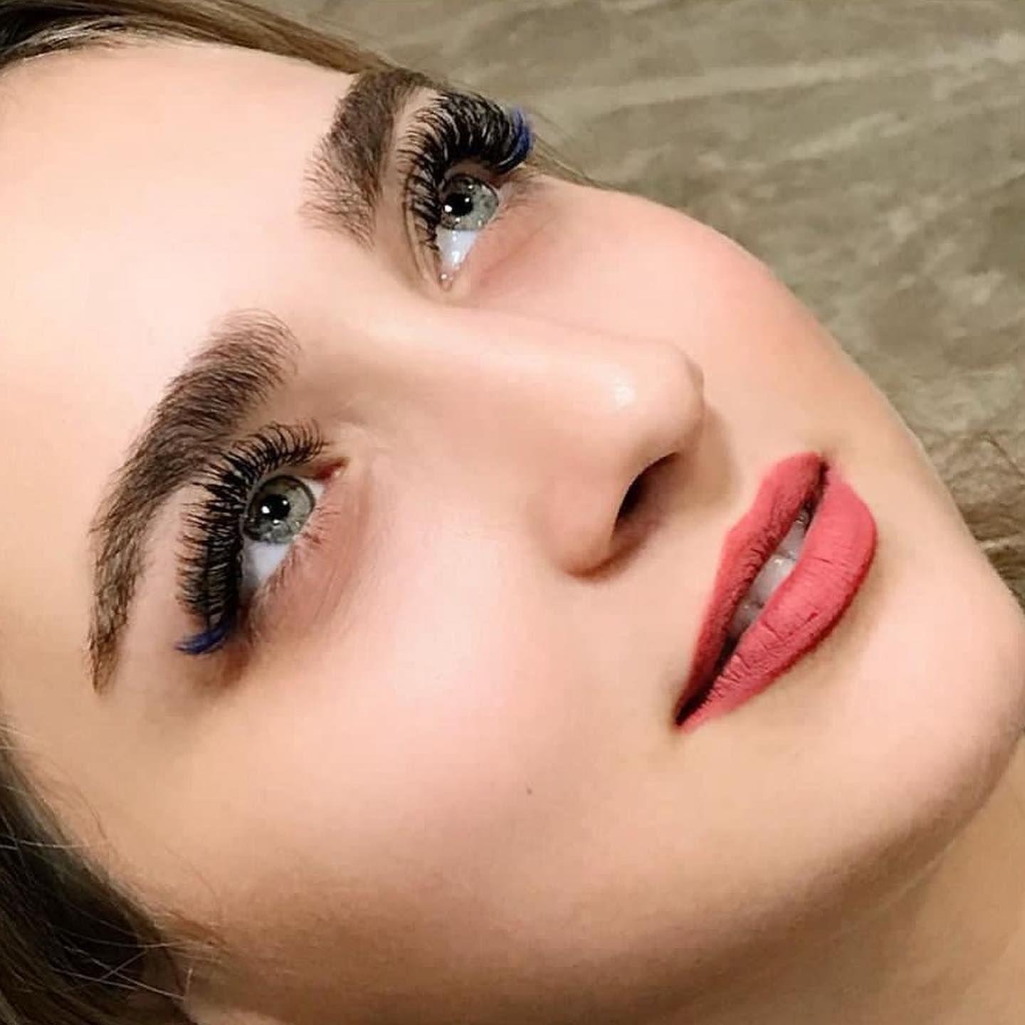 مرکزتخصصی مژه مریم جانباز