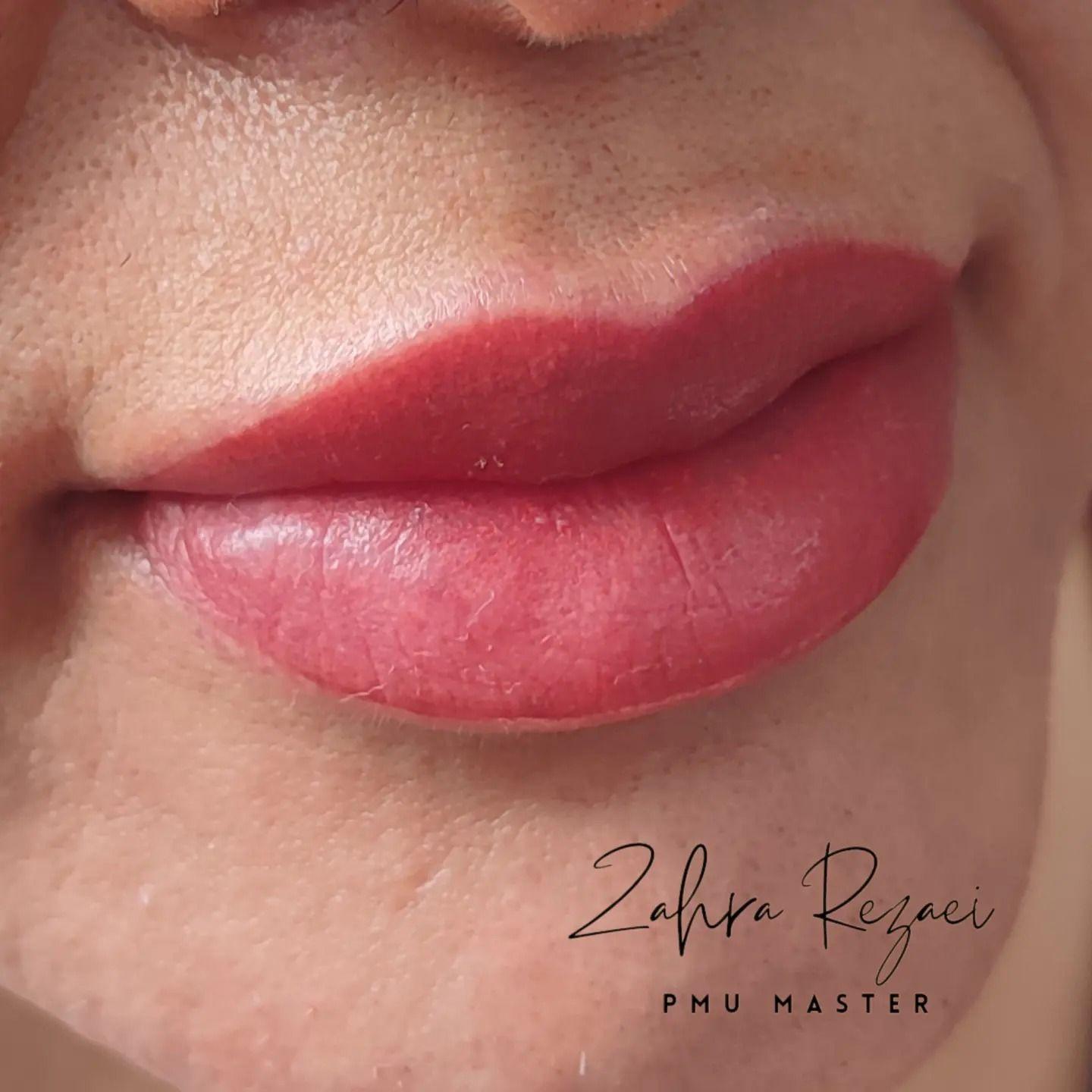 مرکز خدمات و آموزش میکروبلیدینگ ، میکروپیگمنتیشن و ریموو