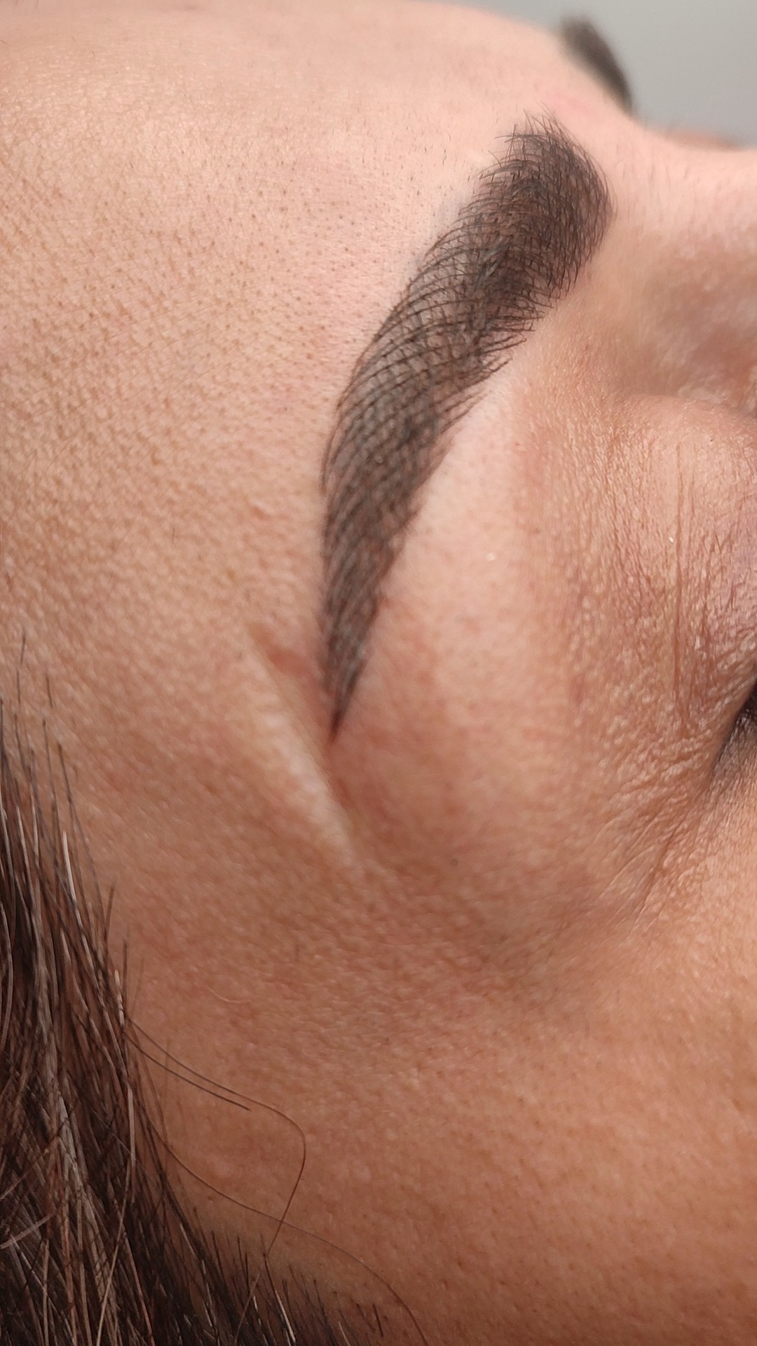 مرکز خدمات و آموزش میکروبلیدینگ ، میکروپیگمنتیشن و ریموو