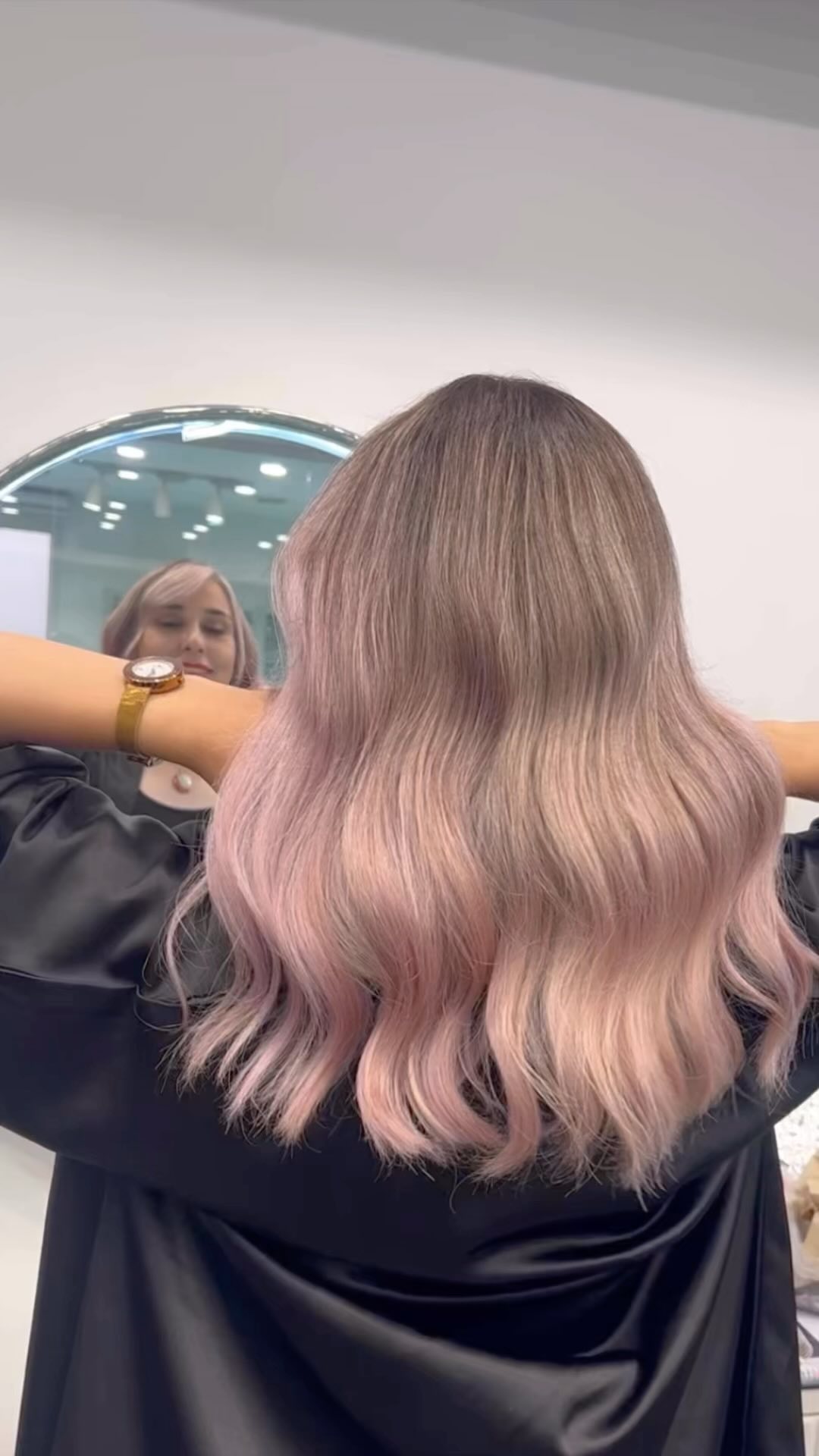 سالن زیبایی و آرایشگاه زنانه لارا پرند