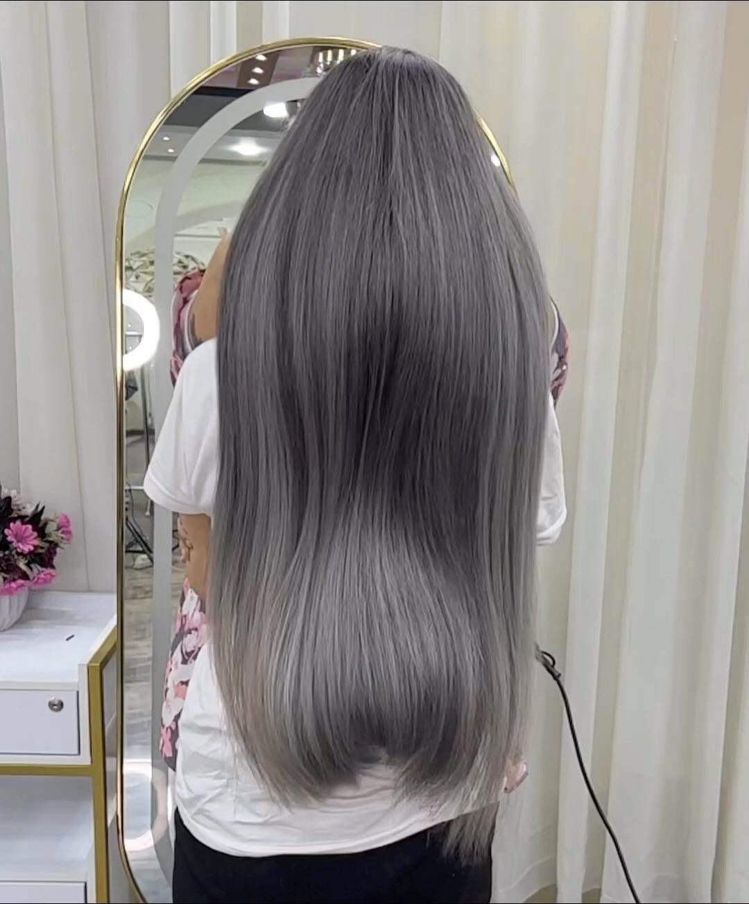 سالن زیبایی و آرایشگاه زنانه لارا پرند