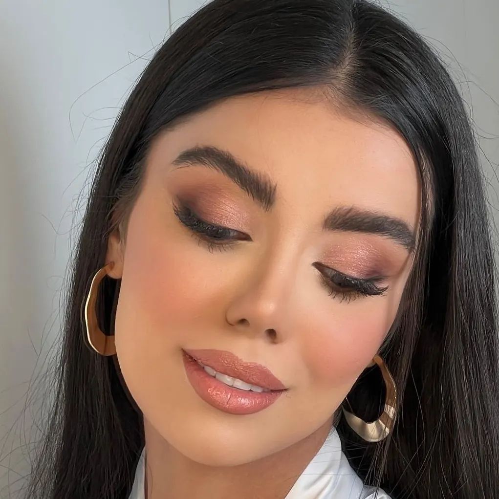 سالن زیبایی و آرایشگاه زنانه لارا پرند