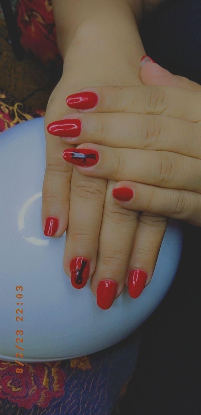 ناخن کار آرزو شریفی