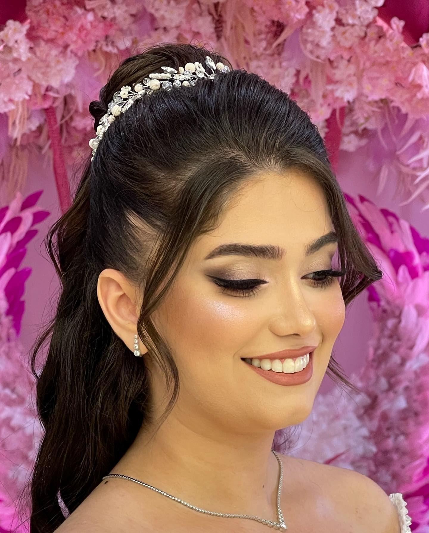 سالن زیبایی آتوسا وجدانی