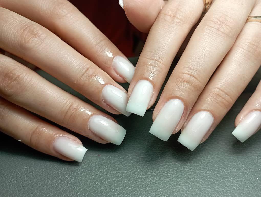 خدمات تخصصی کاشت ناخن زهره