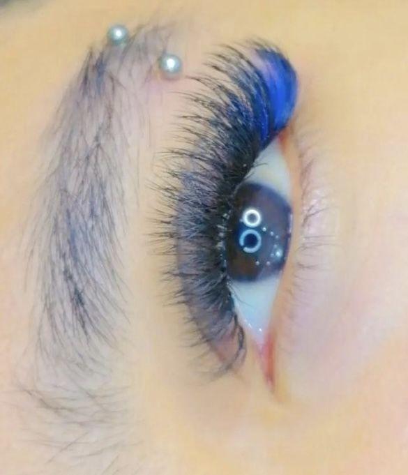 سالن زیبایی مژه هیدن