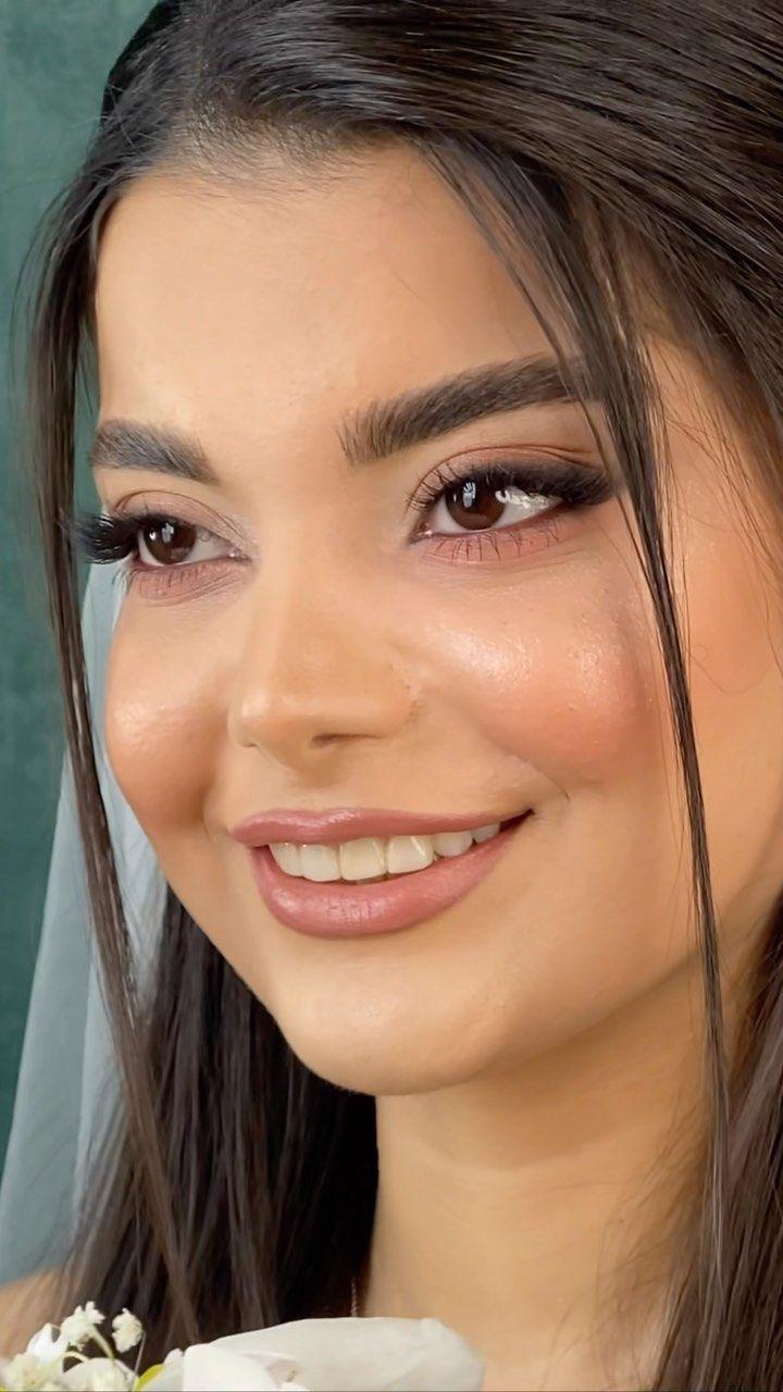 سالن زیبایی و عروس تلی
