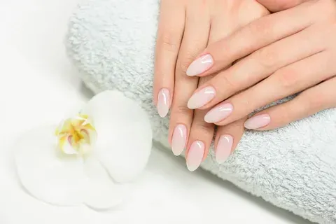 آرایشگاه زنانه ماورا
