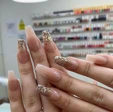 سالن کاشت ناخن زیتون