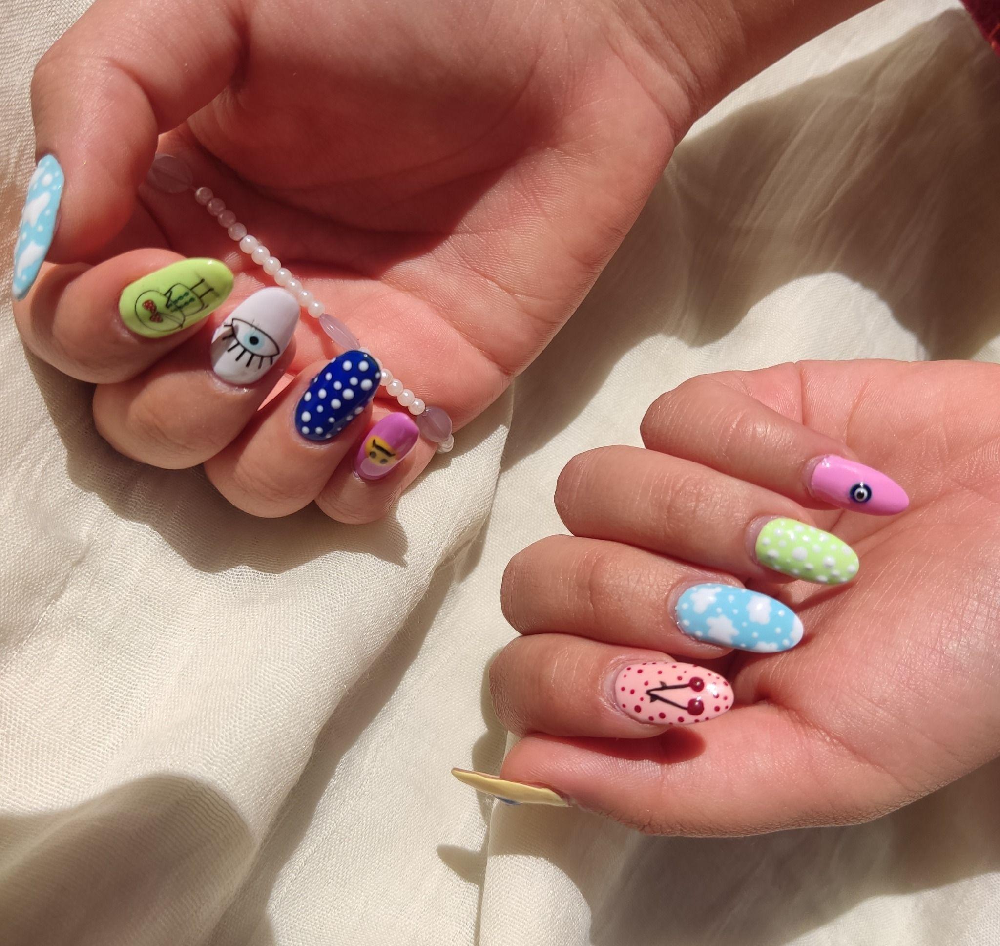 کاشت ناخن آیدا