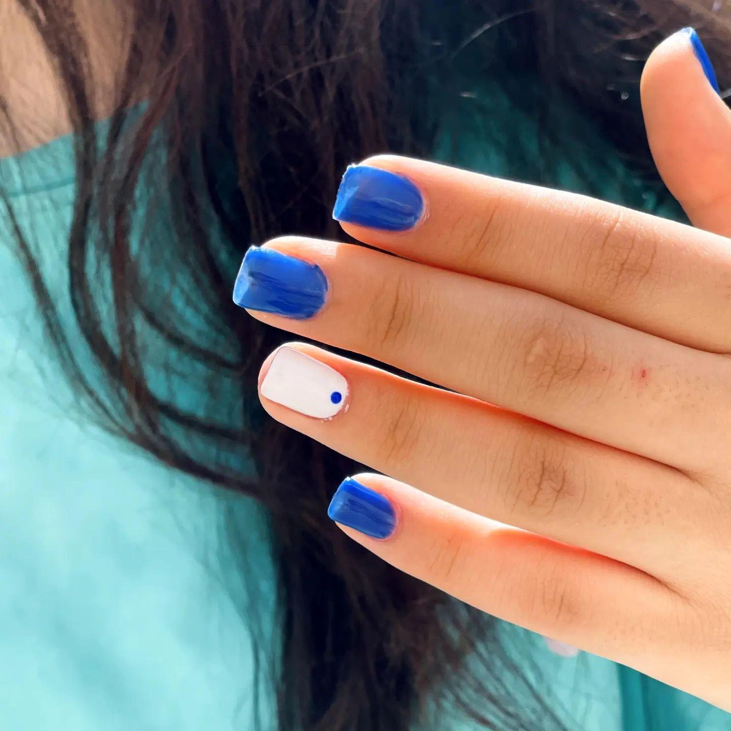 کاشت ناخن آیدا