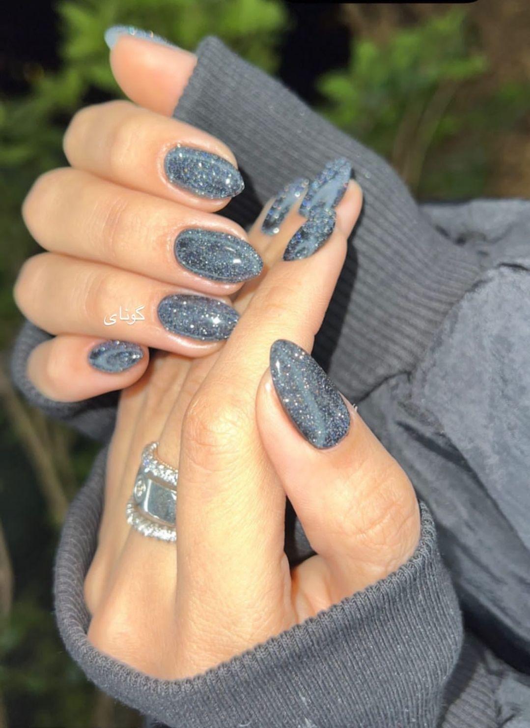 خدمات تخصصی ناخن سحر گلی