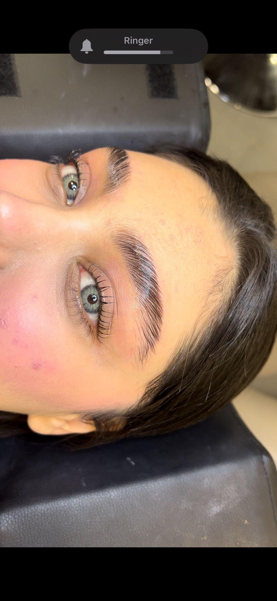 آموزشگاه و سالن زیبایی آزیش(نوشهر)