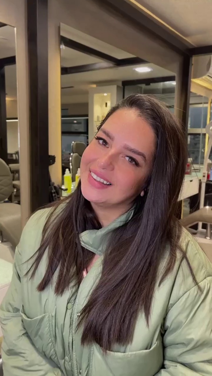 آموزشگاه و سالن زیبایی آزیش(نوشهر)