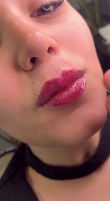 آموزشگاه و سالن زیبایی آزیش(نوشهر)