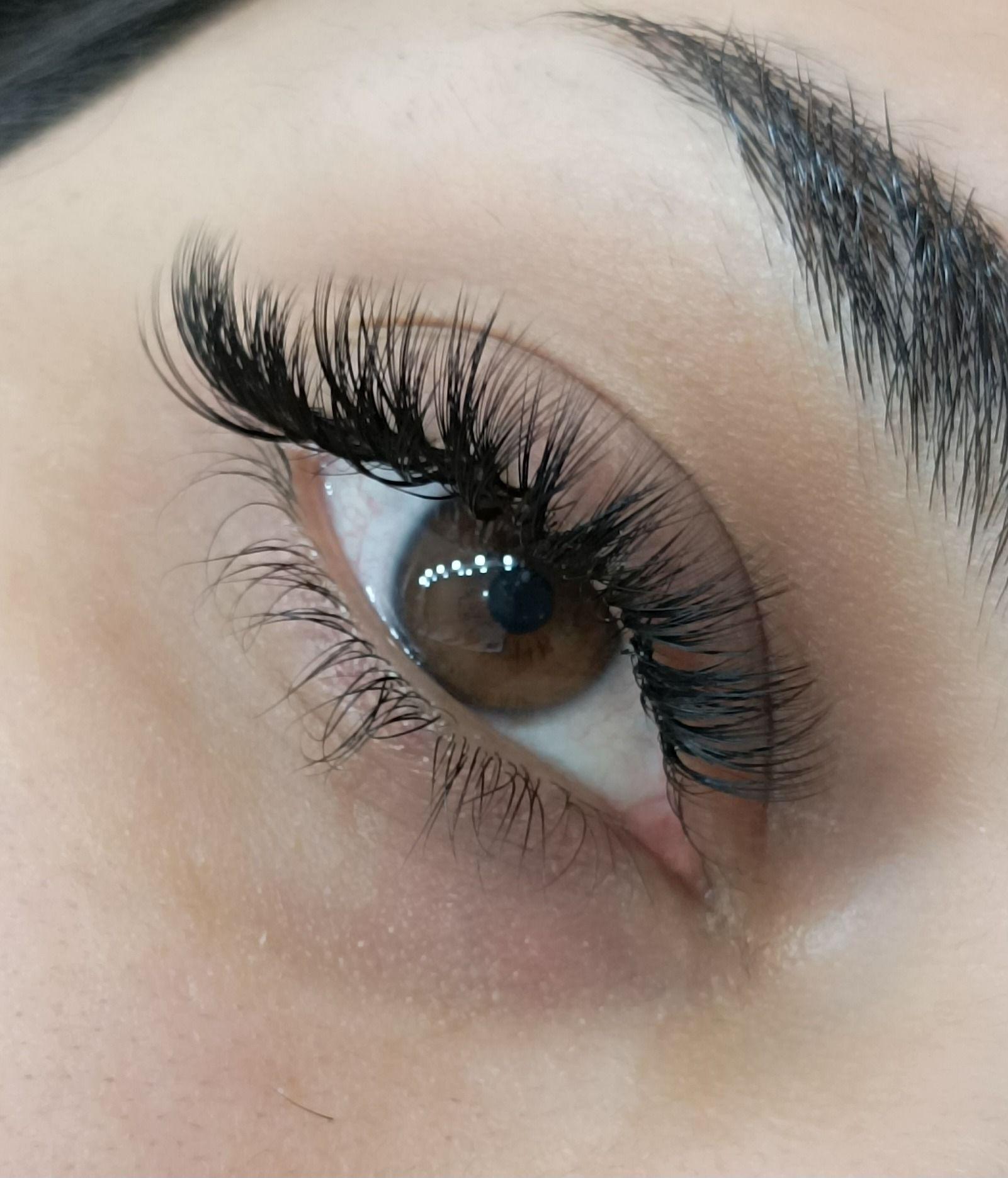 سالن زیبایی رویا ظفر