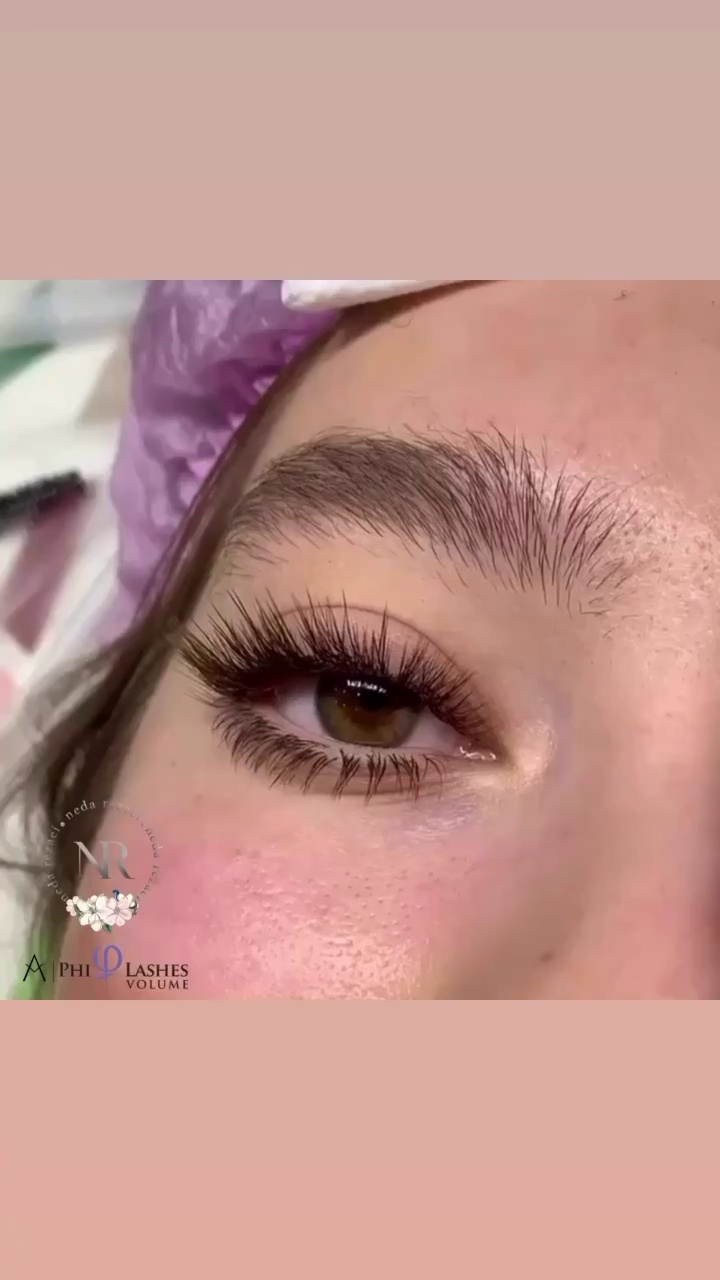 مرکز تخصصی پوست و مژه و ابرو ندا رضايى