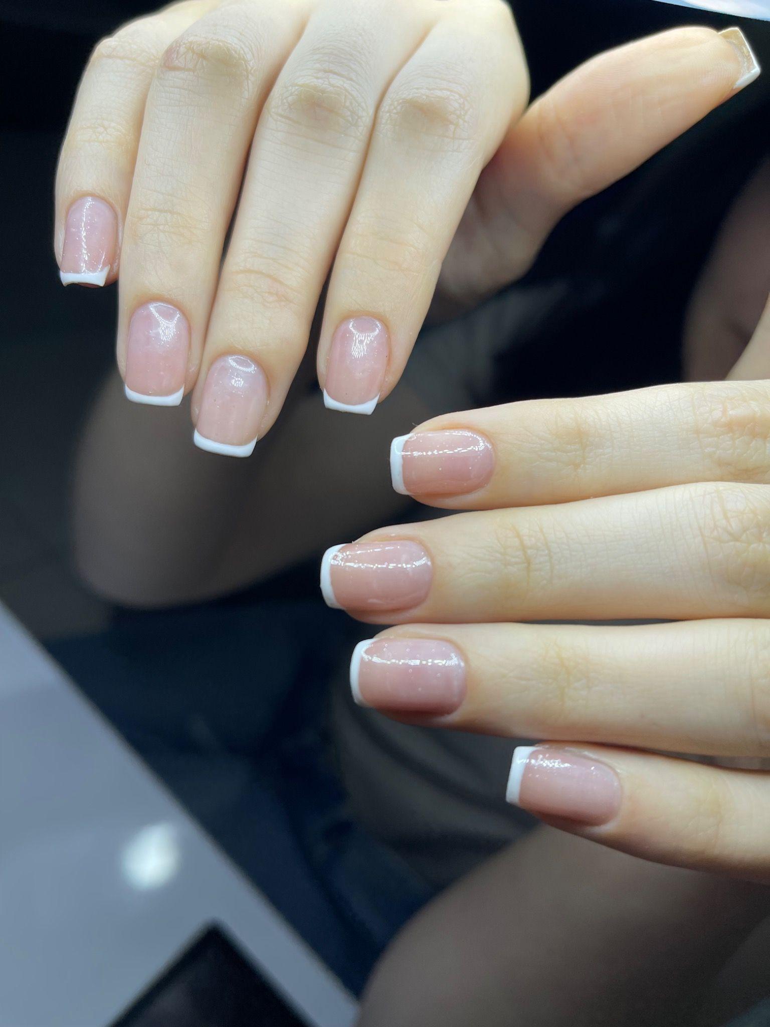 خدمات تخصصی ناخن ستاره