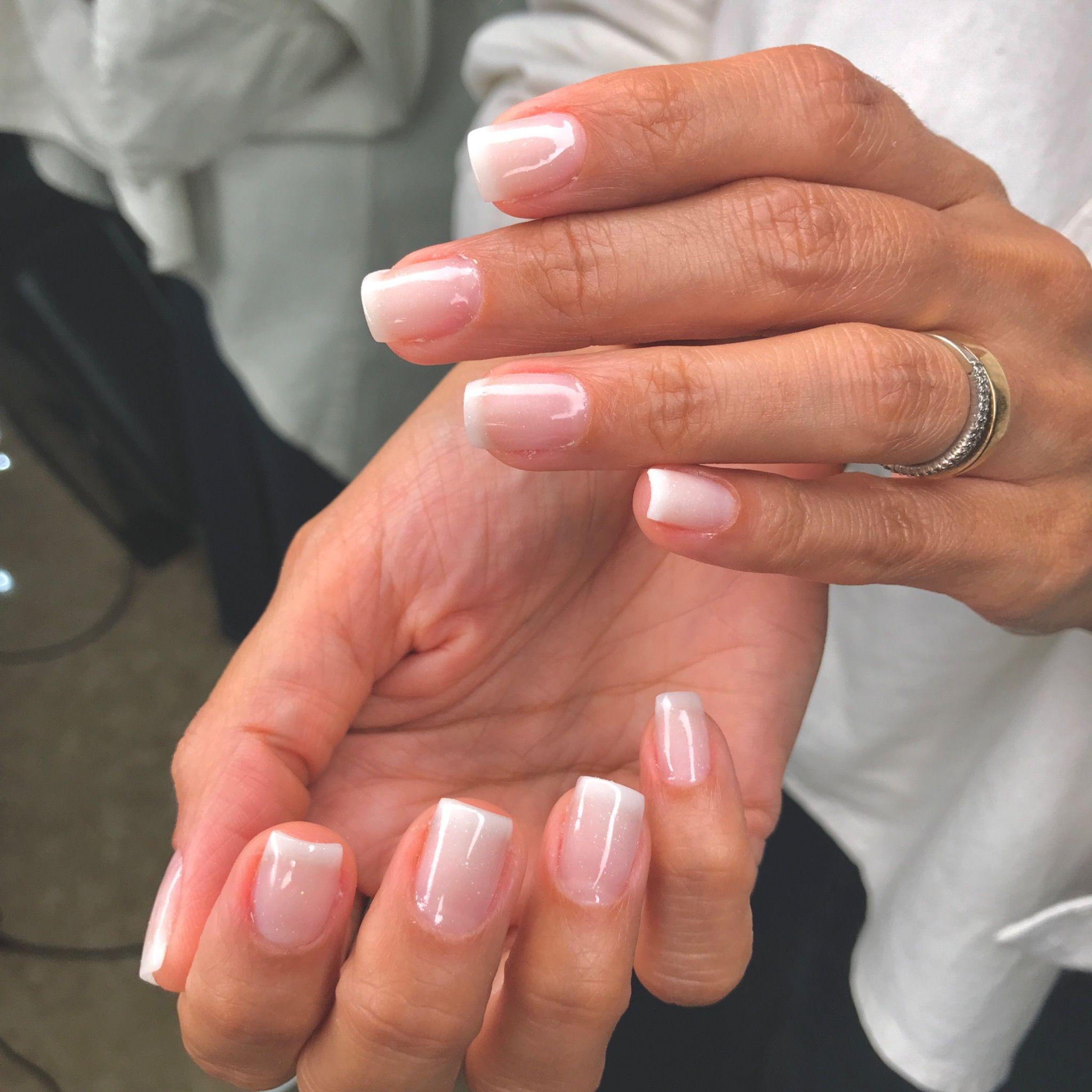 خدمات تخصصی ناخن ستاره