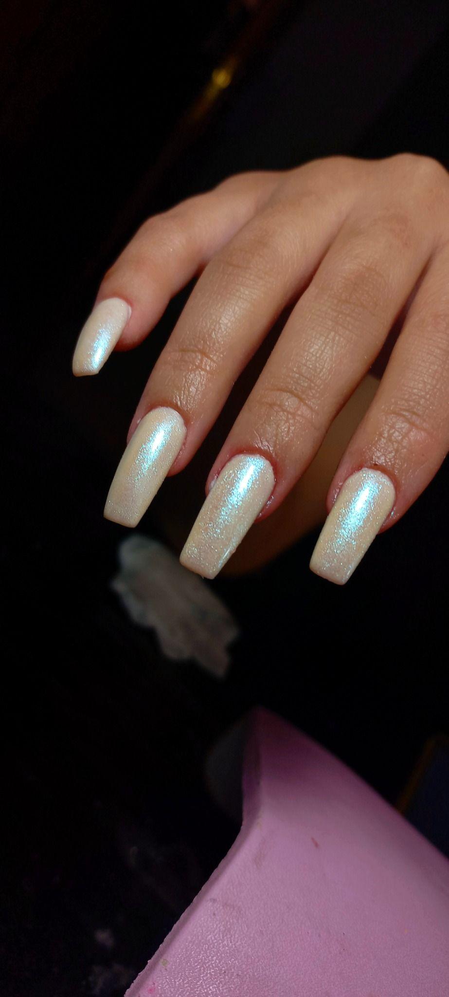 خدمات کاشت ناخن و کراتین مو مرضیه رحیمی