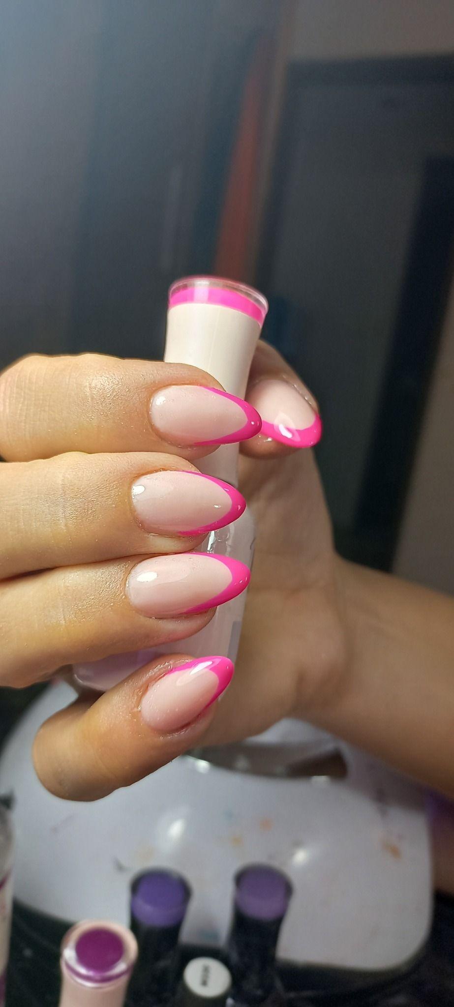 خدمات کاشت ناخن و کراتین مو مرضیه رحیمی