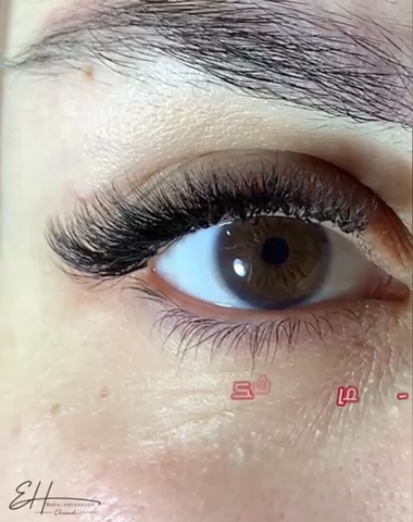 خدمات کاشت و اکستنشن مژه رابو