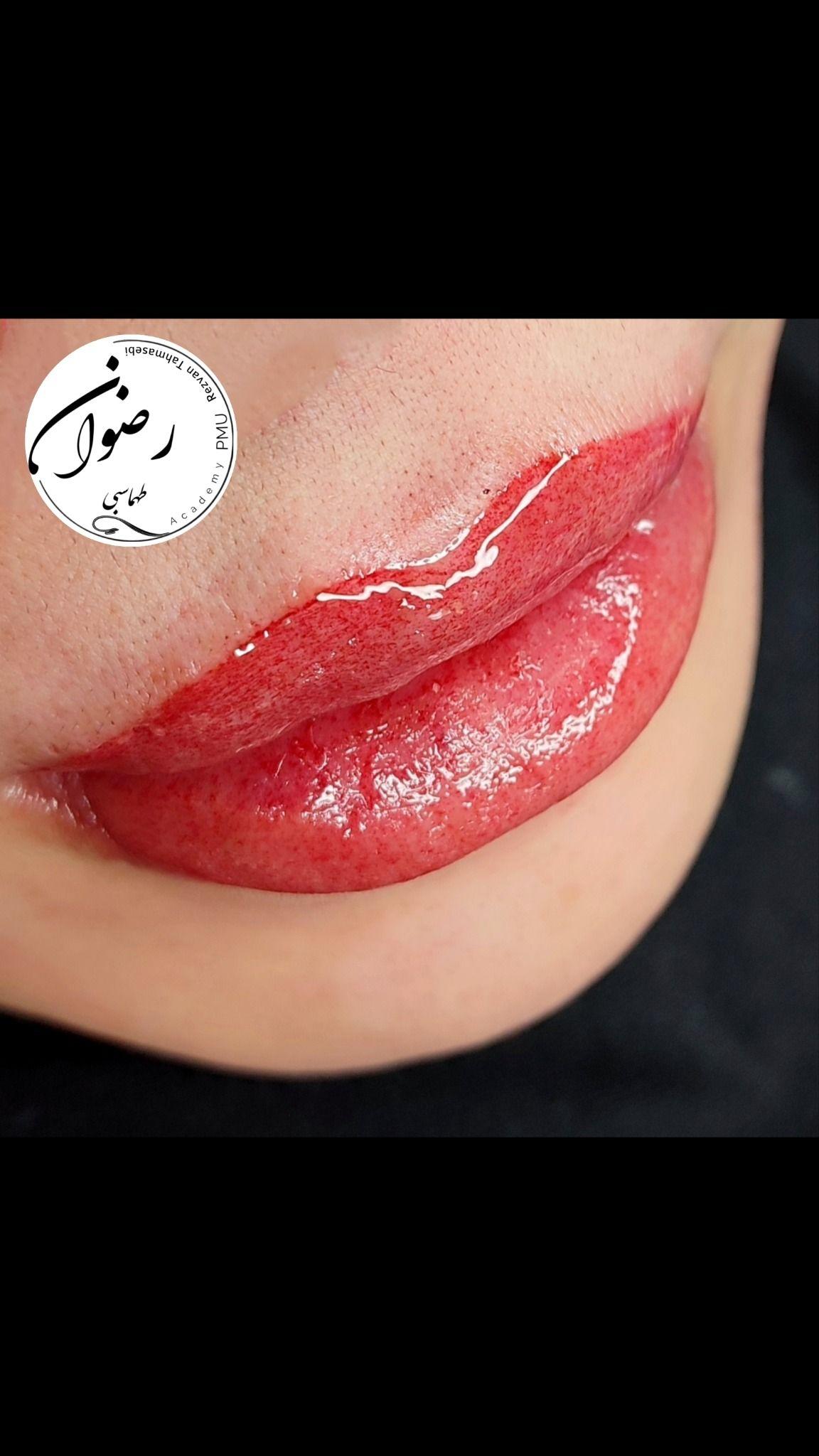 آموزش و خدمات آرایش دائم و تاتو
