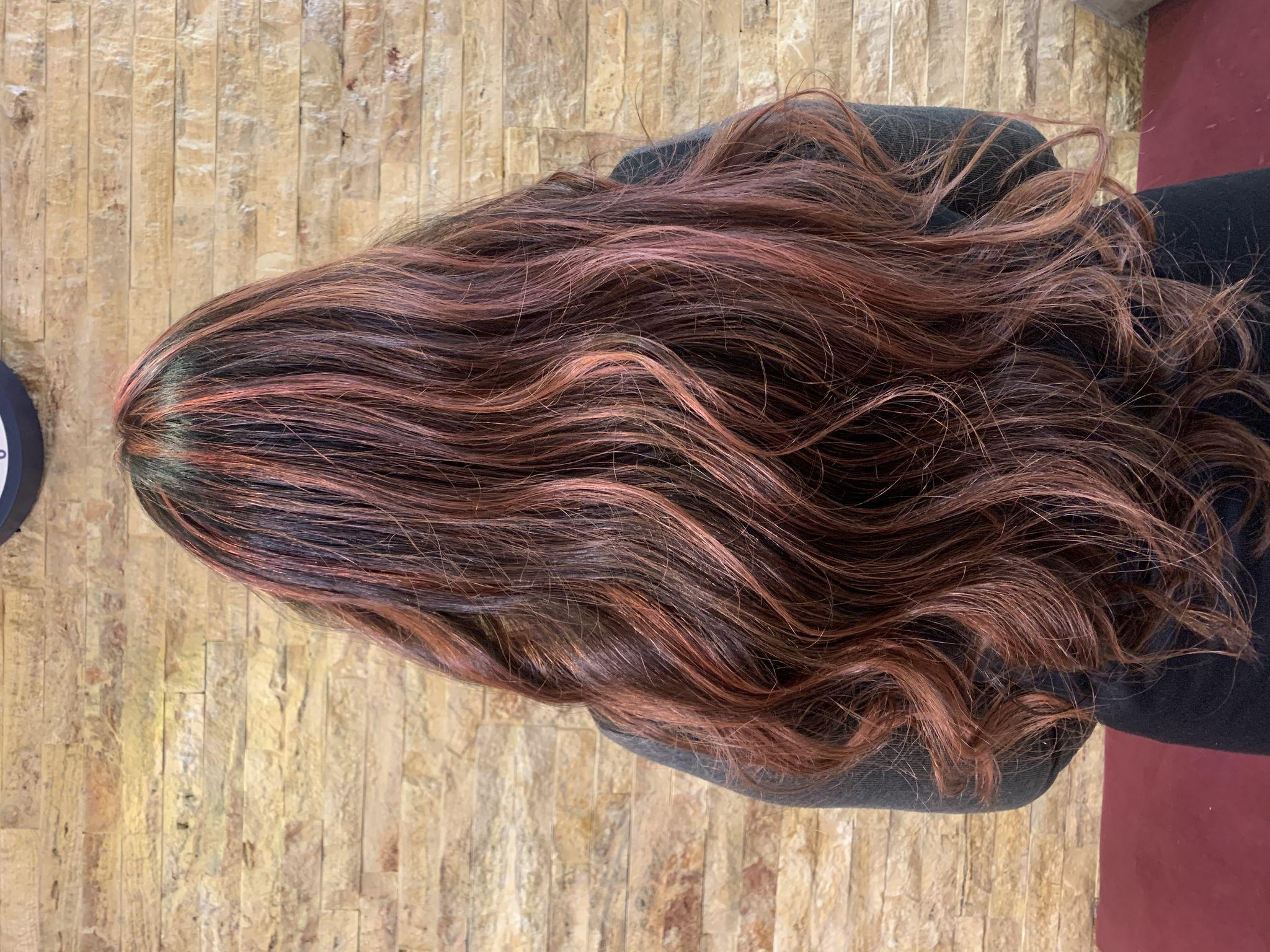 سالن زیبایی هیما