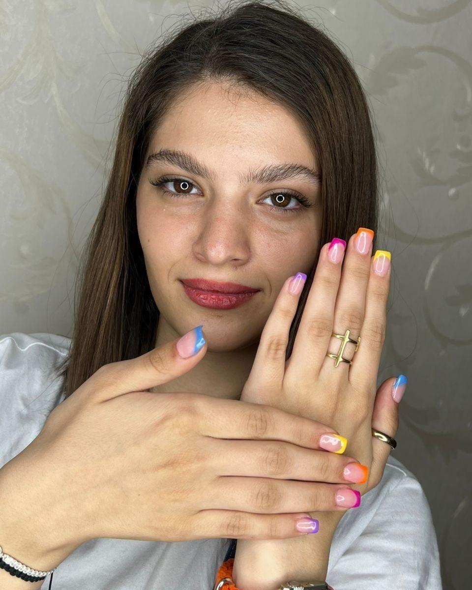 خدمات تخصصی ناخن مهسا