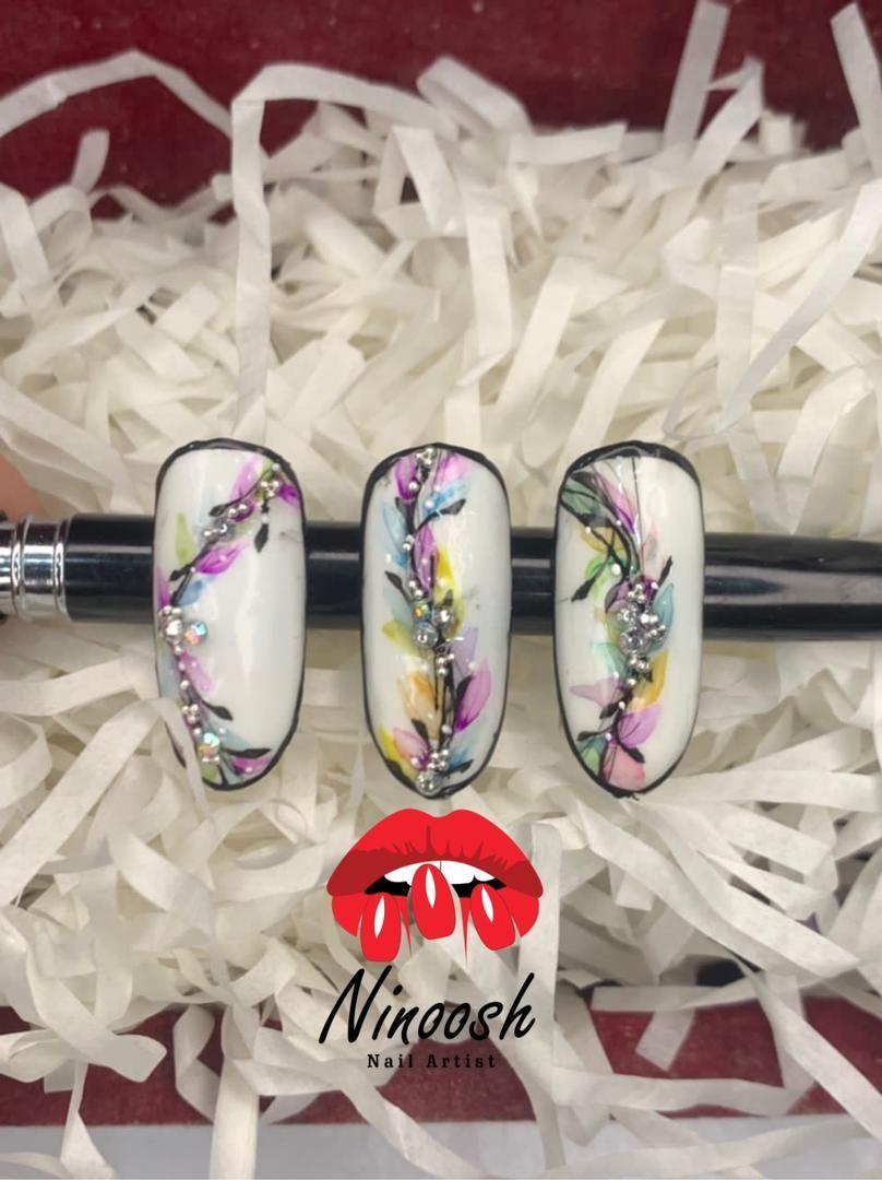 سالن زیبایی نینوش