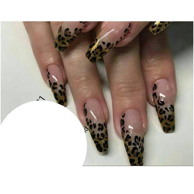 سالن زیبایی خدمات کاشت ناخن و بافت مو