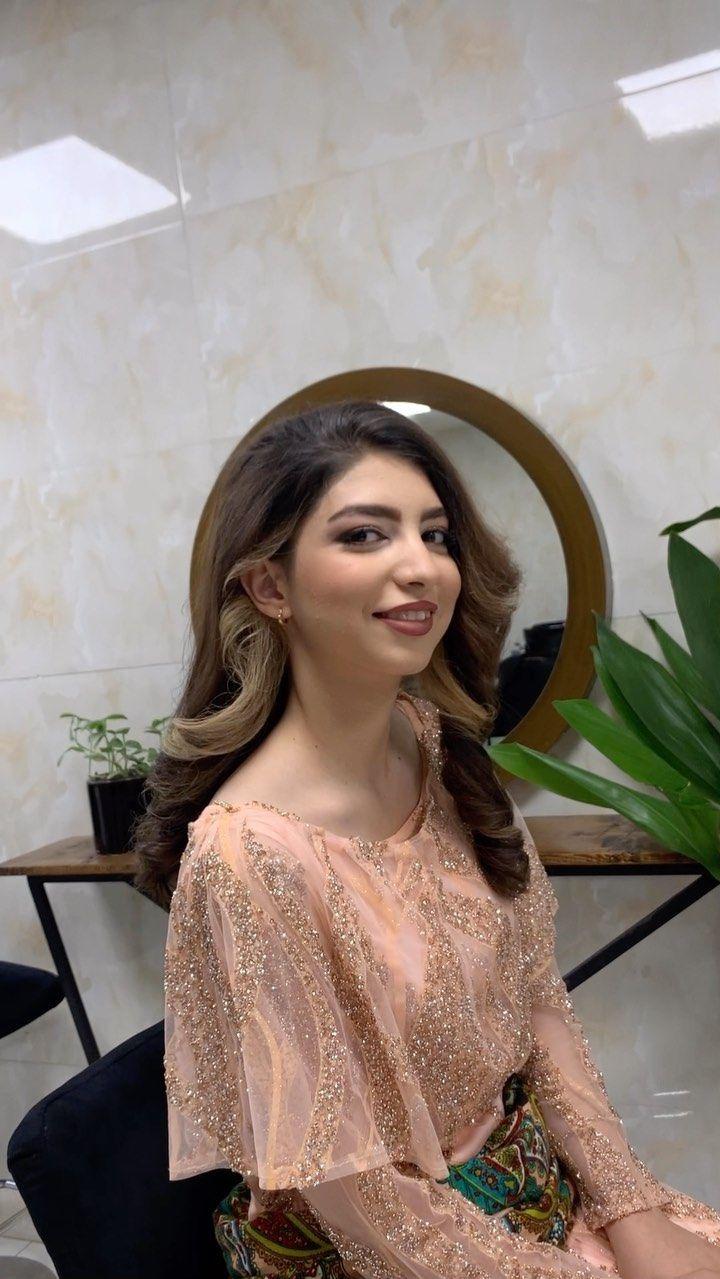 سالن زیبایی قرمز