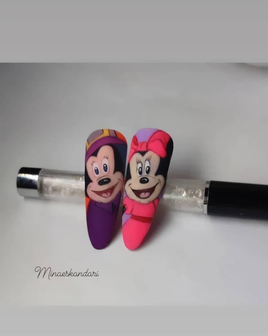 کاشت ناخن مینا